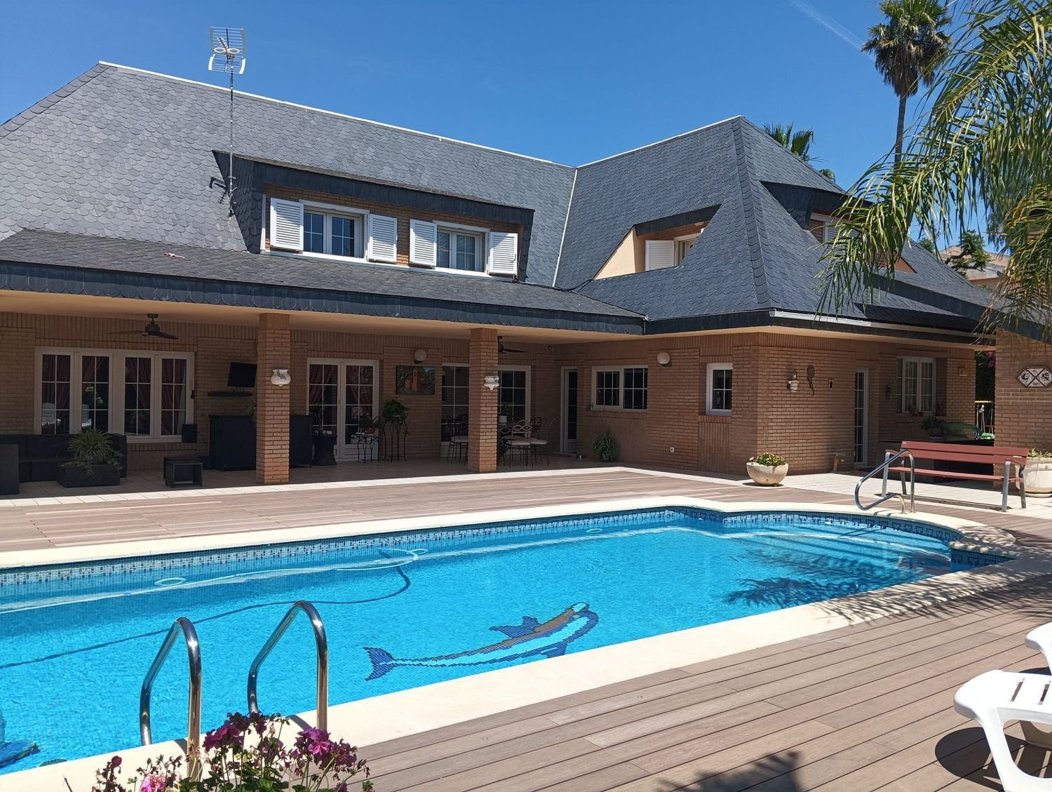 Villa Delfín, chalet con piscina en La Eliana